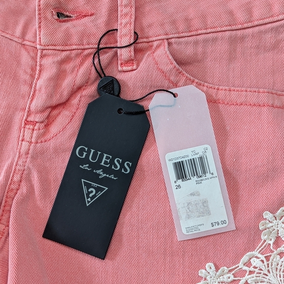 NWT GUESS Womens (Size 26) Peach Jean Shorts With Off-White Lace/Crochet Trim - Picture 2 of 16